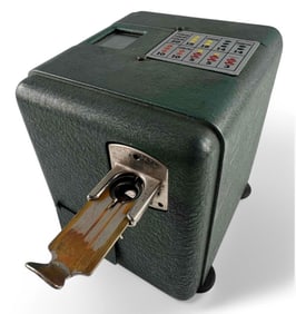 Mills Novelty Co. Vest Pocket Five Cent Slot Machine