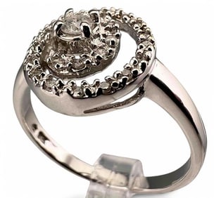 14K White Gold Diamond Ring