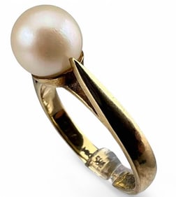 14K Yellow Gold Pearl Ring