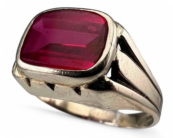 14K White Gold Pink Sapphire Ring