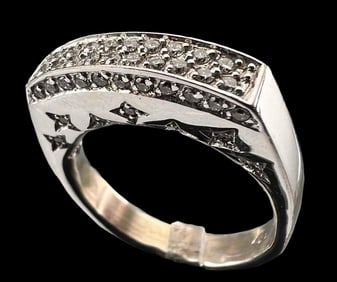 14K White Gold Diamond Ring