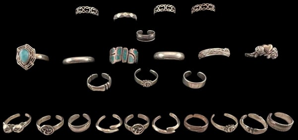 Lot Of sterling Silver Rings & Toe Rings