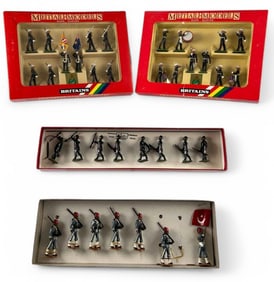 Grouping Of Vintage Toy Soldiers In Boxes