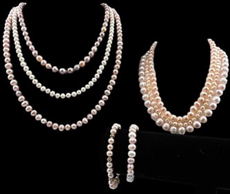 Grouping Of Freshwater Pearl Necklaces & Bracelets