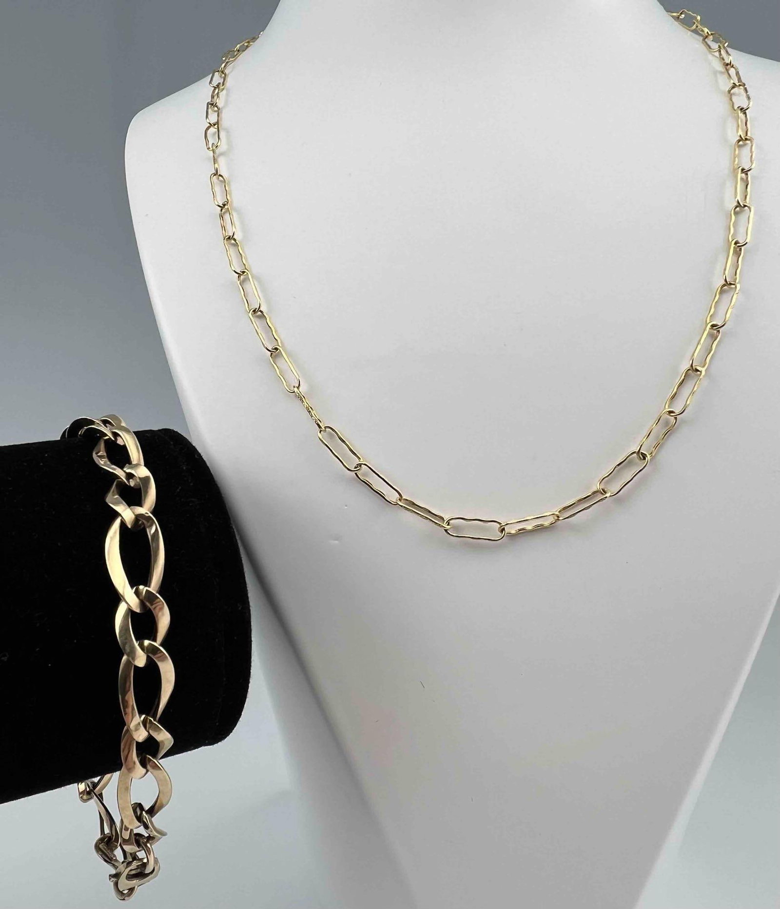 10K Yellow Gold Necklace & Bracelet: 10K Yellow Gold Necklace & Bracelet, 5.2g. Marked 10K. Necklace length approximately 24.25in, width 0.125in. Bracelet length 8.0in., width 0.25in. All measurements are approximate. ALL CREDIT CARDS WI