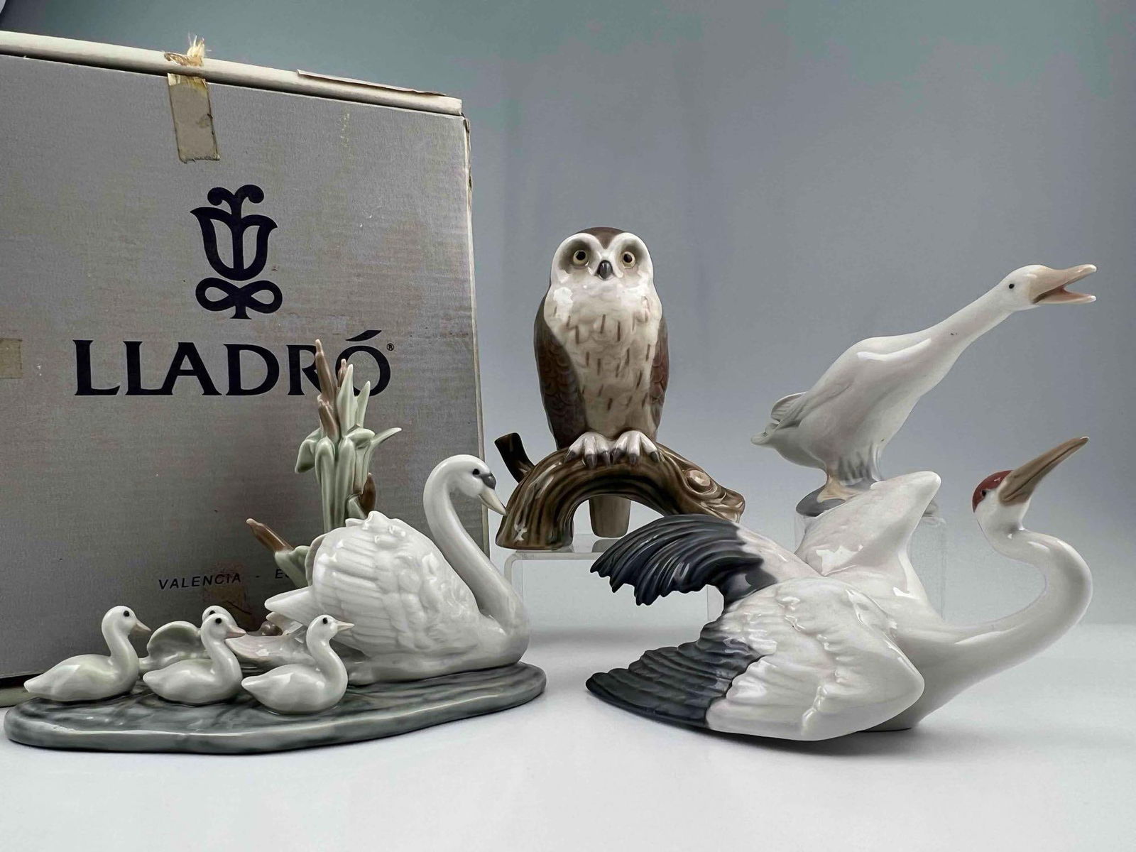 Grouping Of Lladro Porcelain Bird Figures (1 of 16)