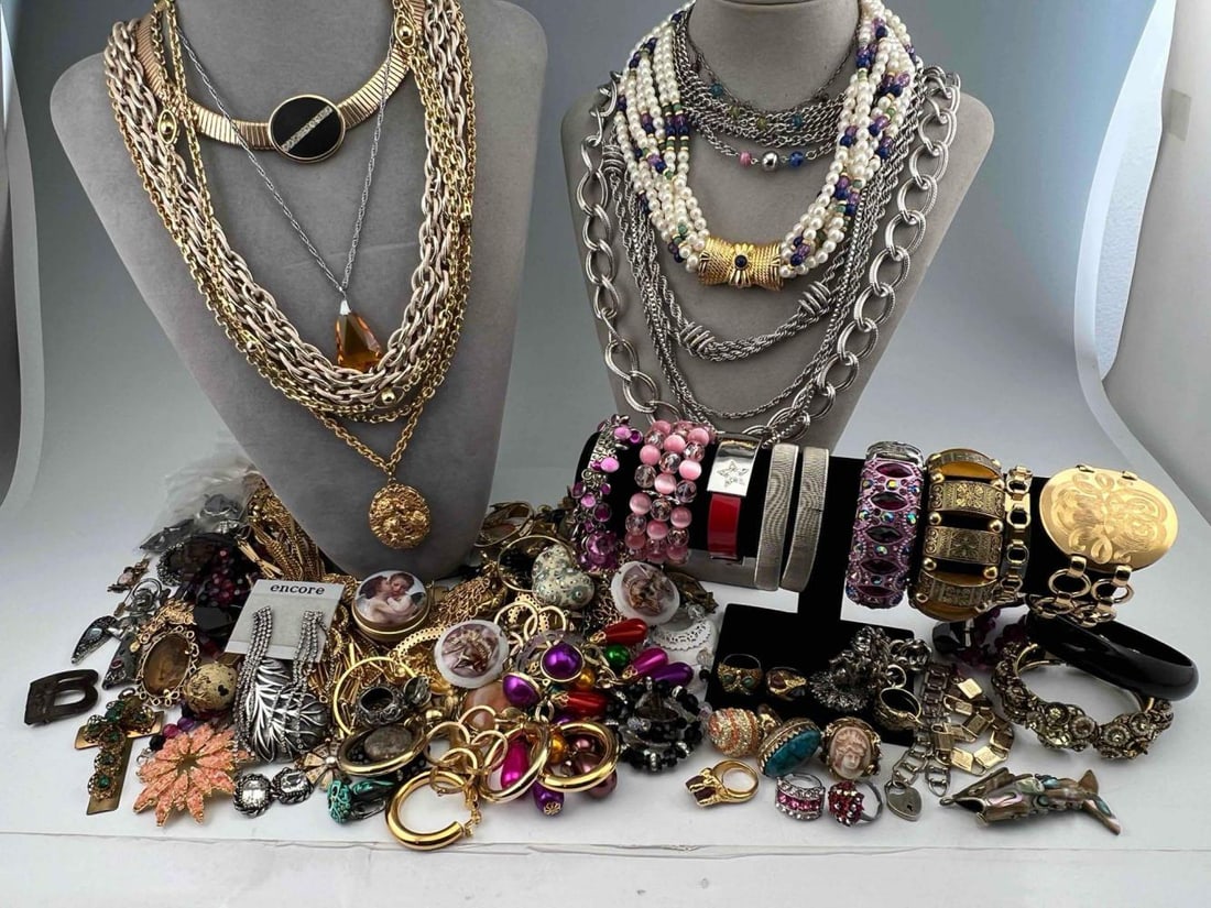 Lot Of Vintage Costume Jewelry: Lot Of Vintage Costume Jewelry. Includes Bracelets, rings, earrings, brooches, and more.