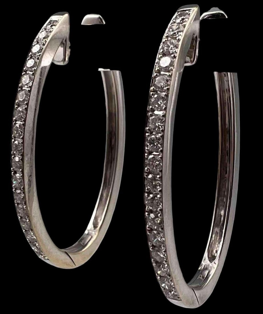 18K White Gold Diamond Earrings