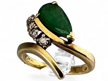 14K Emerald Diamond Ring
