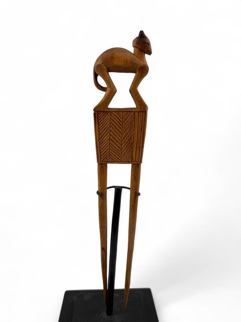 Yaka Figural Animal Hair Comb, Democratic Republic of The Congo, 20th Century (1 of 7)