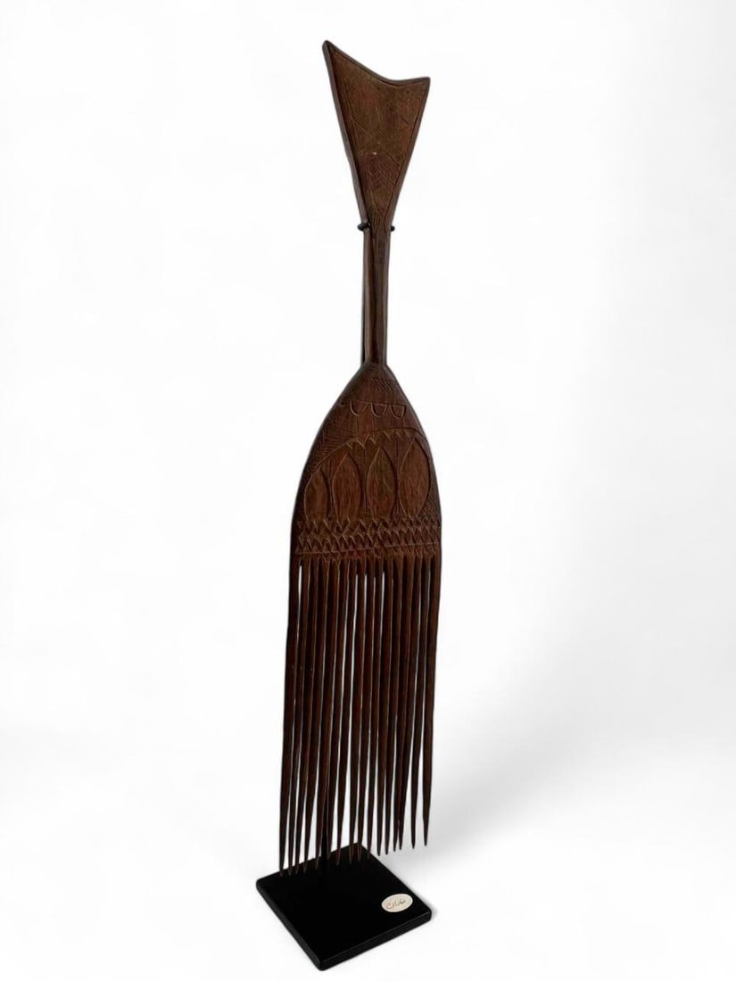 Carved Fijian Ornamental Wooden Comb (1 of 7)