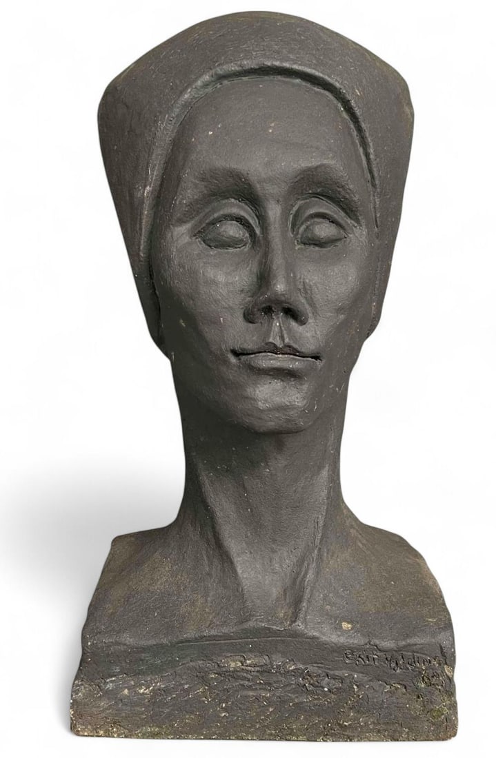 Outsider Art Cast Stone Bust Of Nefertiti (1 of 8)