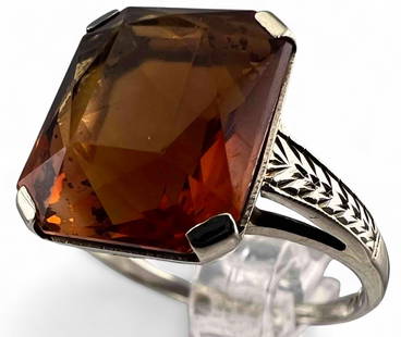 14K Art Deco Citrine Ring: 14K Art Deco Citrine Ring, 3.0g. Marked 14K. Ring size approximately 6.5. Citrine approximately 7.2mm x 5.2mm. ALL CREDIT CARDS WILL BE MANUALLY VERIFIED PRIOR TO SHIPMENT.