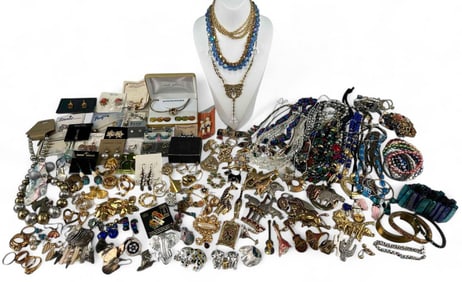 Costume Jewelry Lot, Including Freshwater Pearls