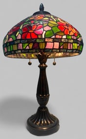Stained Glass Table Lamp With Floral Motif