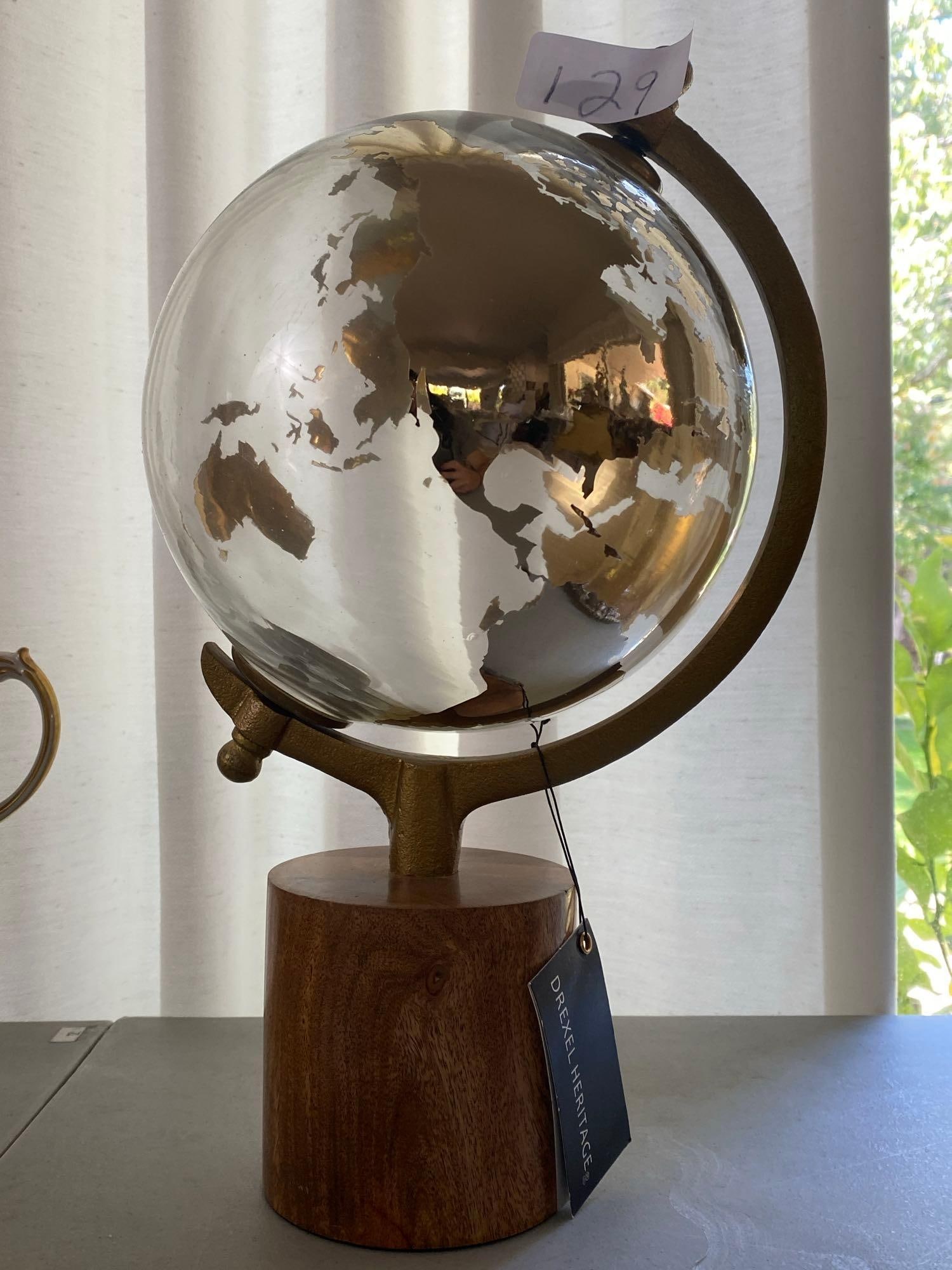 Mid Century Modern Drexel Heritage Globe: Mid Century Modern Drexel Heritage globe