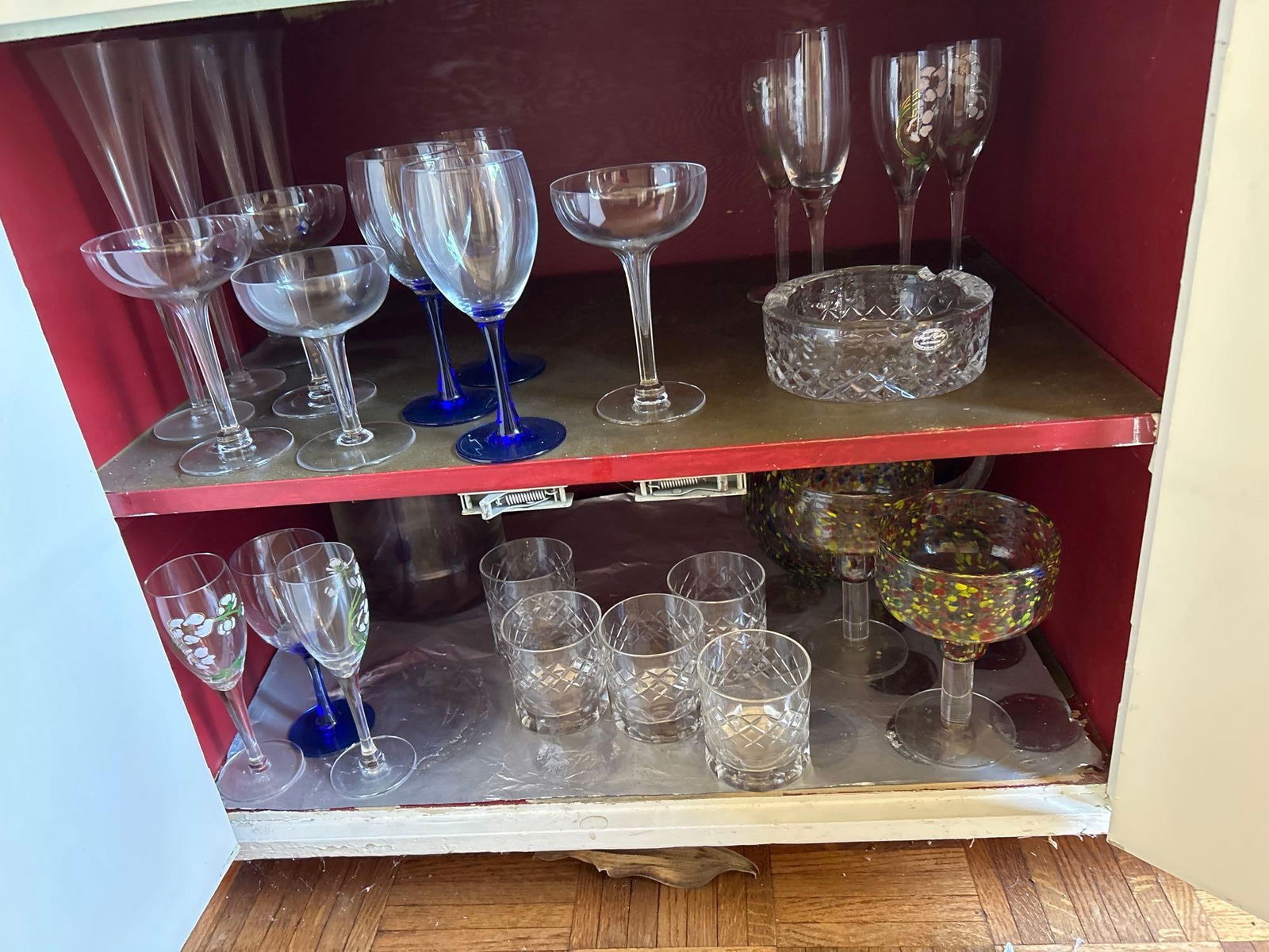 Glassware & Silverplate Tableware (1 of 4)