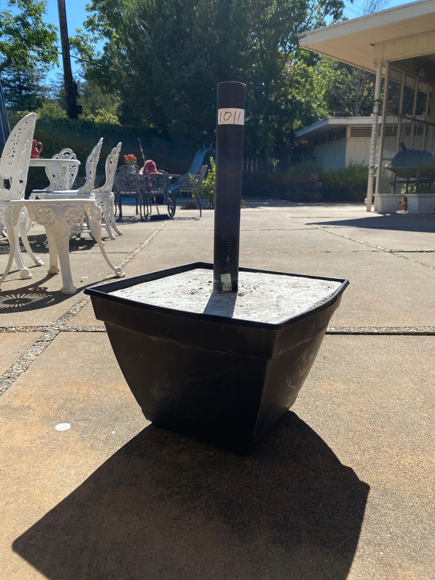 Patio Umbrella Stand: No shipping on this itempatio umbrella stand