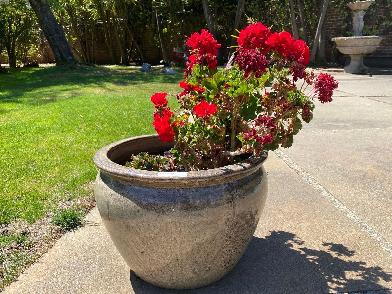 Large Ceramic Blue Gray Pot. (1 of 2)