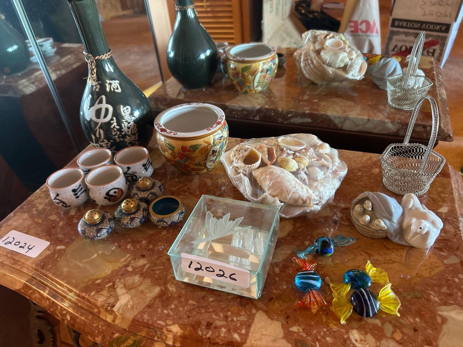 Lladro, Shell, Asian Items: Lladro, shell, Asian Items.