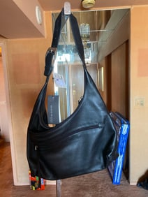 Kenneth Cole Black Leather Purse, New With Tags.
