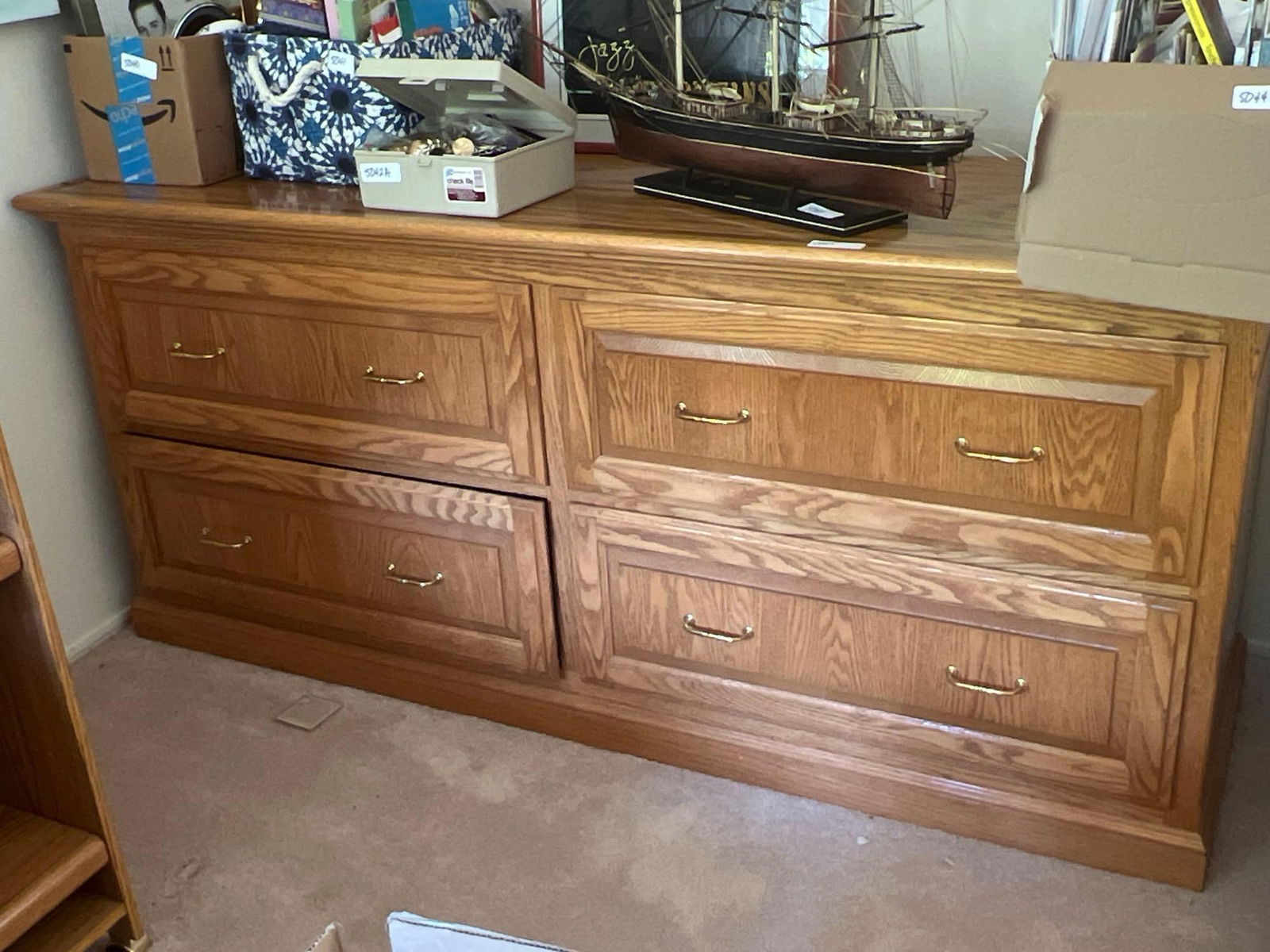 No Shipping Available For This Lot, Local Pickup Only: No shipping available for this lot, local pickup only. Oak four drawer dresser.
