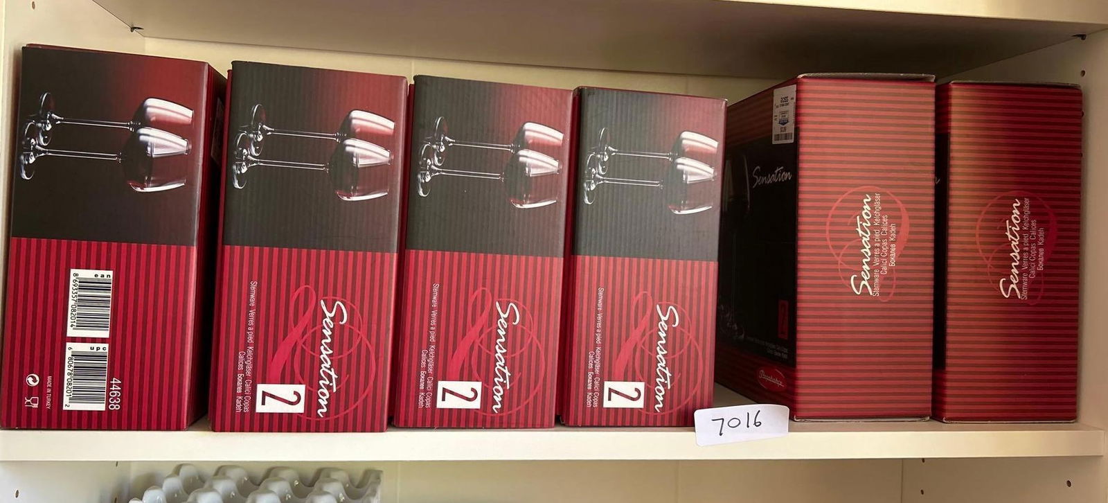 Lot Of Wine Glasses: Six boxes sensation wine glasses