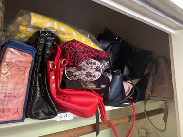 Purses And Queen Sheet Set