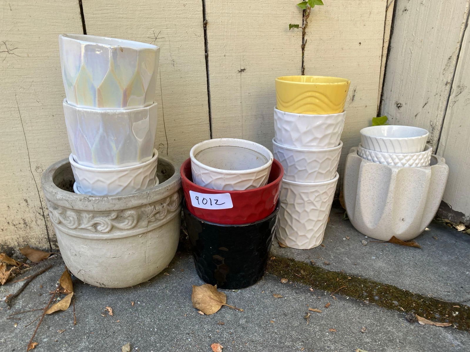 15 Ceramic Pots (1 of 2)