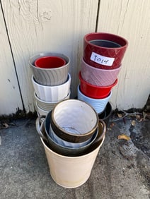 16 Ceramic & Metal Garden Pots