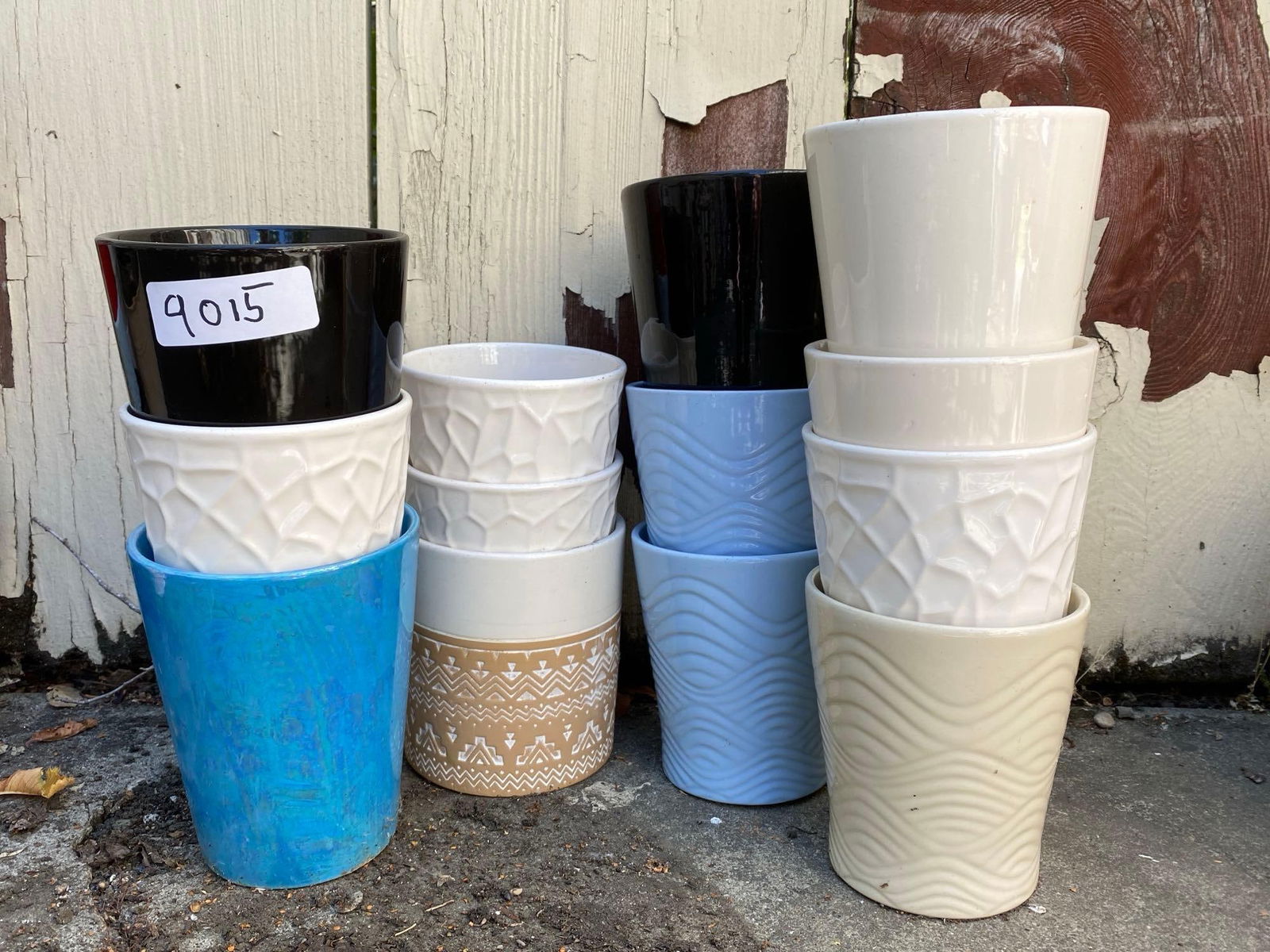 14 Ceramic Pots: 14 Ceramic Pots.