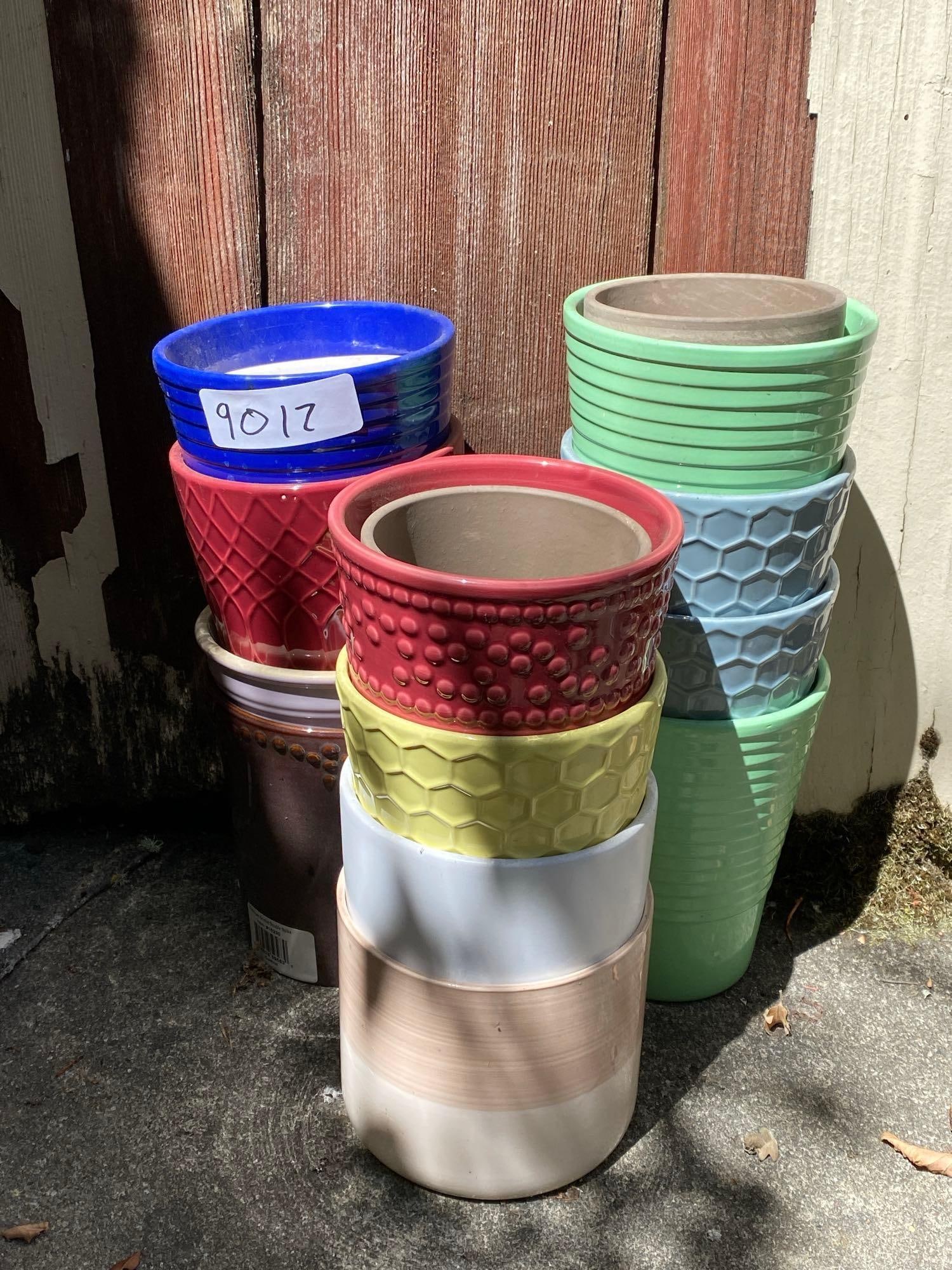 15 Ceramic Pots (1 of 2)