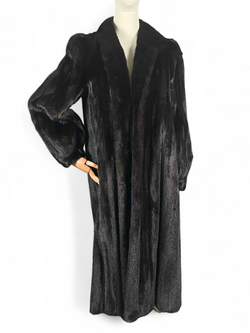 Blacklama Full Length Mink Fur Coat (1 of 15)