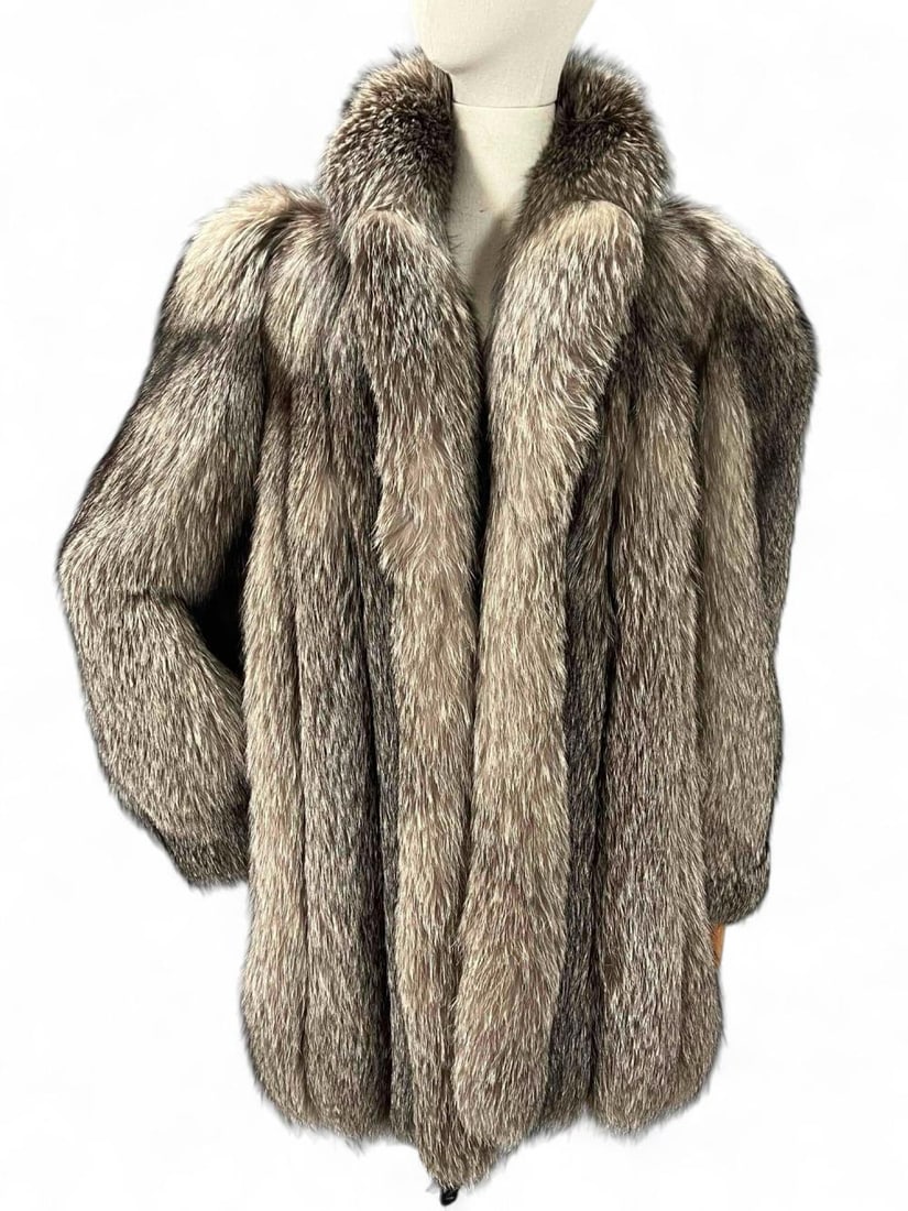 Silver Fox Fur Coat, Mysels Furs (1 of 8)