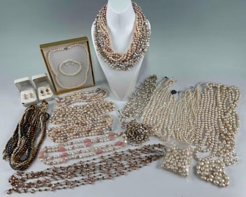 Large Grouping Of Freshwater Pearl Jewelry