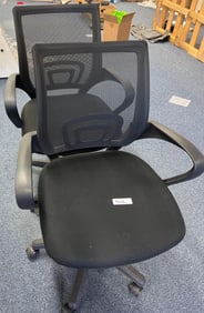 Mesh Back Lightweight Adjustable Office Chairs