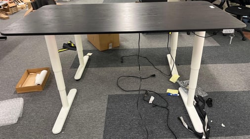 Black Top Sit Stand Desk