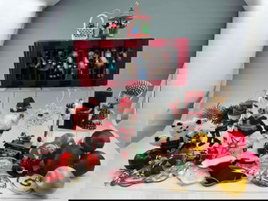 Nutcrackers & Christmas Ornaments