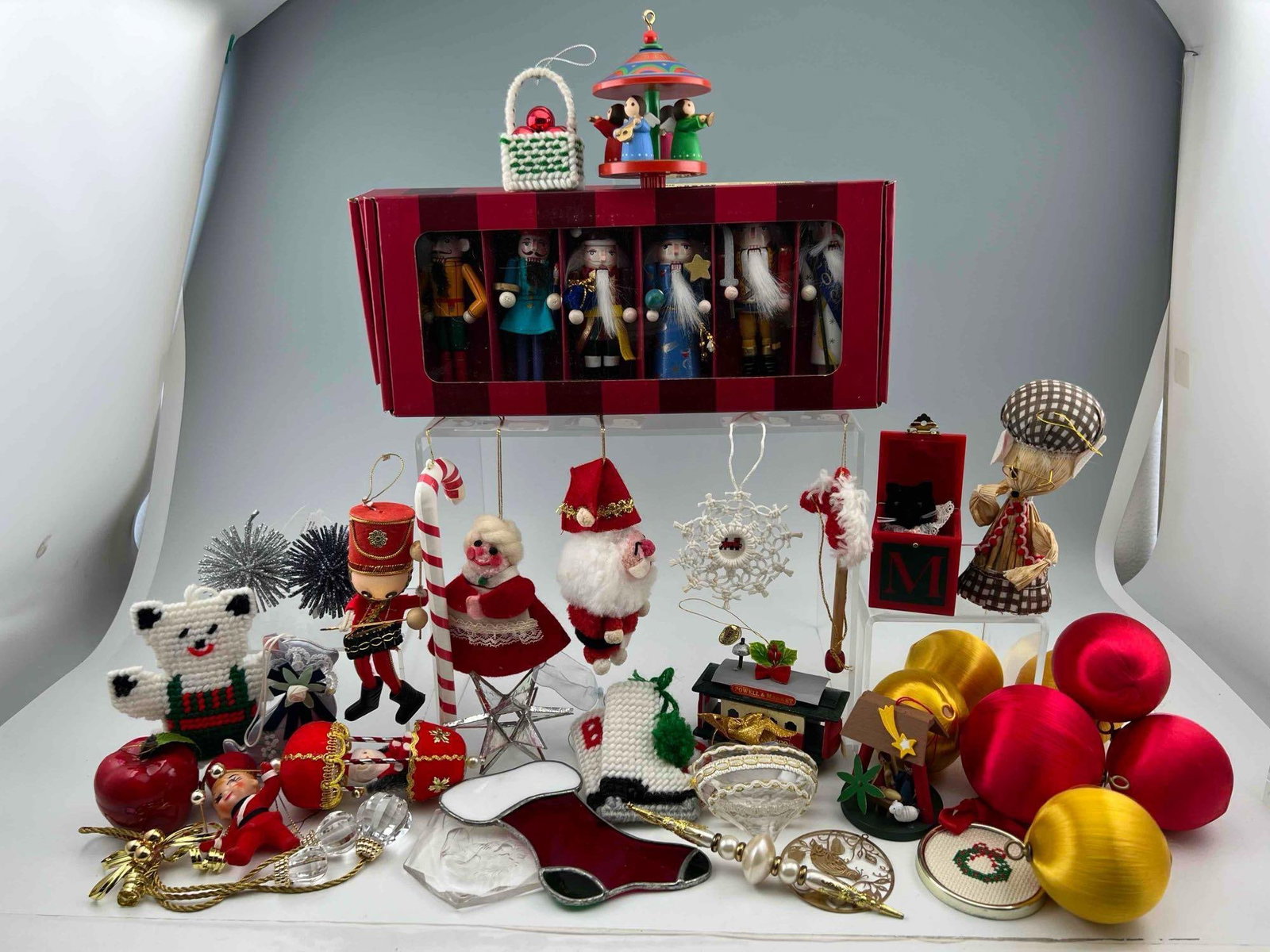 Nutcrackers & Christmas Ornaments: Nutcrackers & Christmas Ornaments.