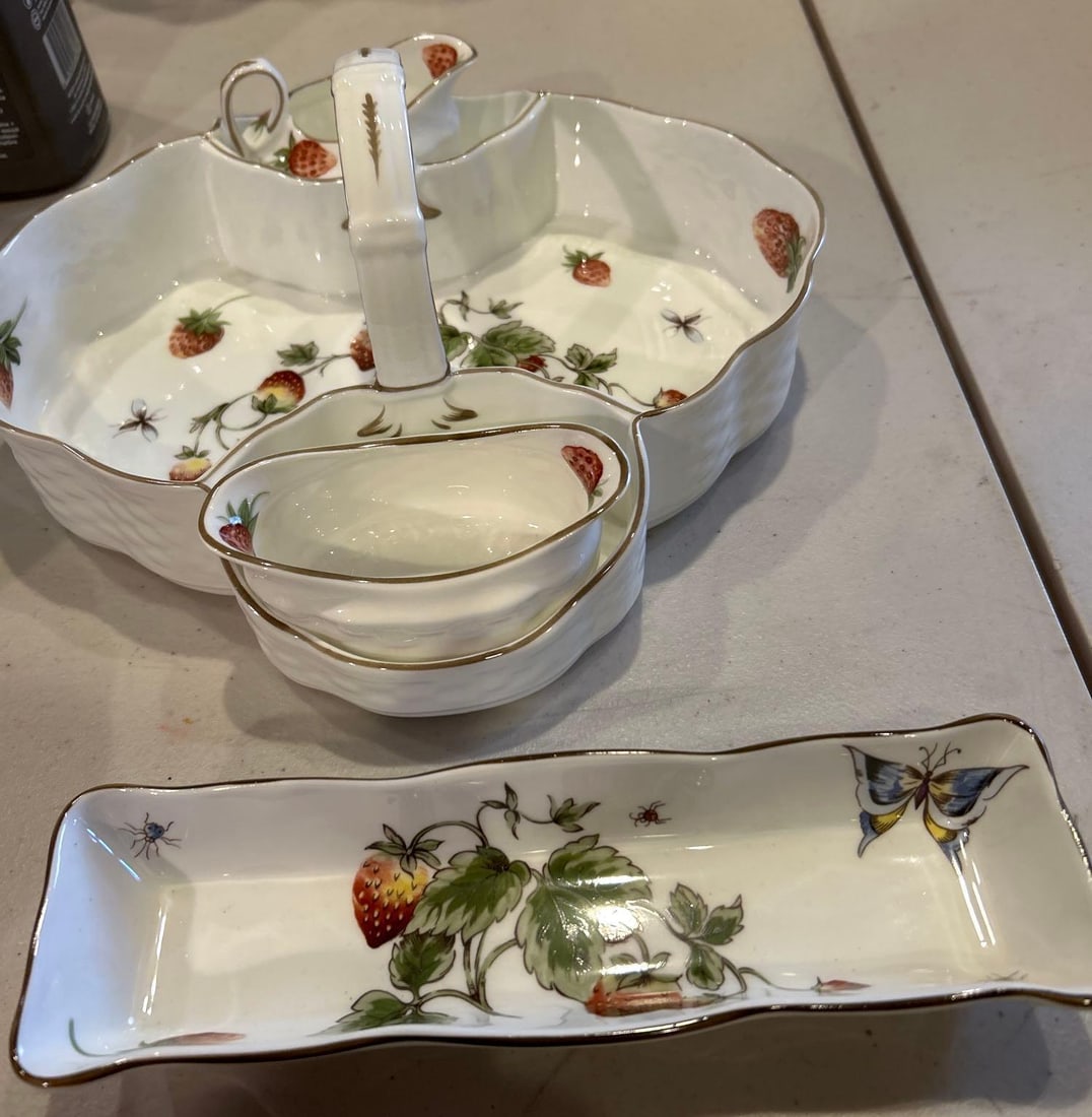 Vintage Coalport Bone China Strawberry Basket Cream & Sugar Set With Plate: Vintage Coalport bone china strawberry basket cream & sugar set with plate. Strawberry pattern with flying insects. No chips.