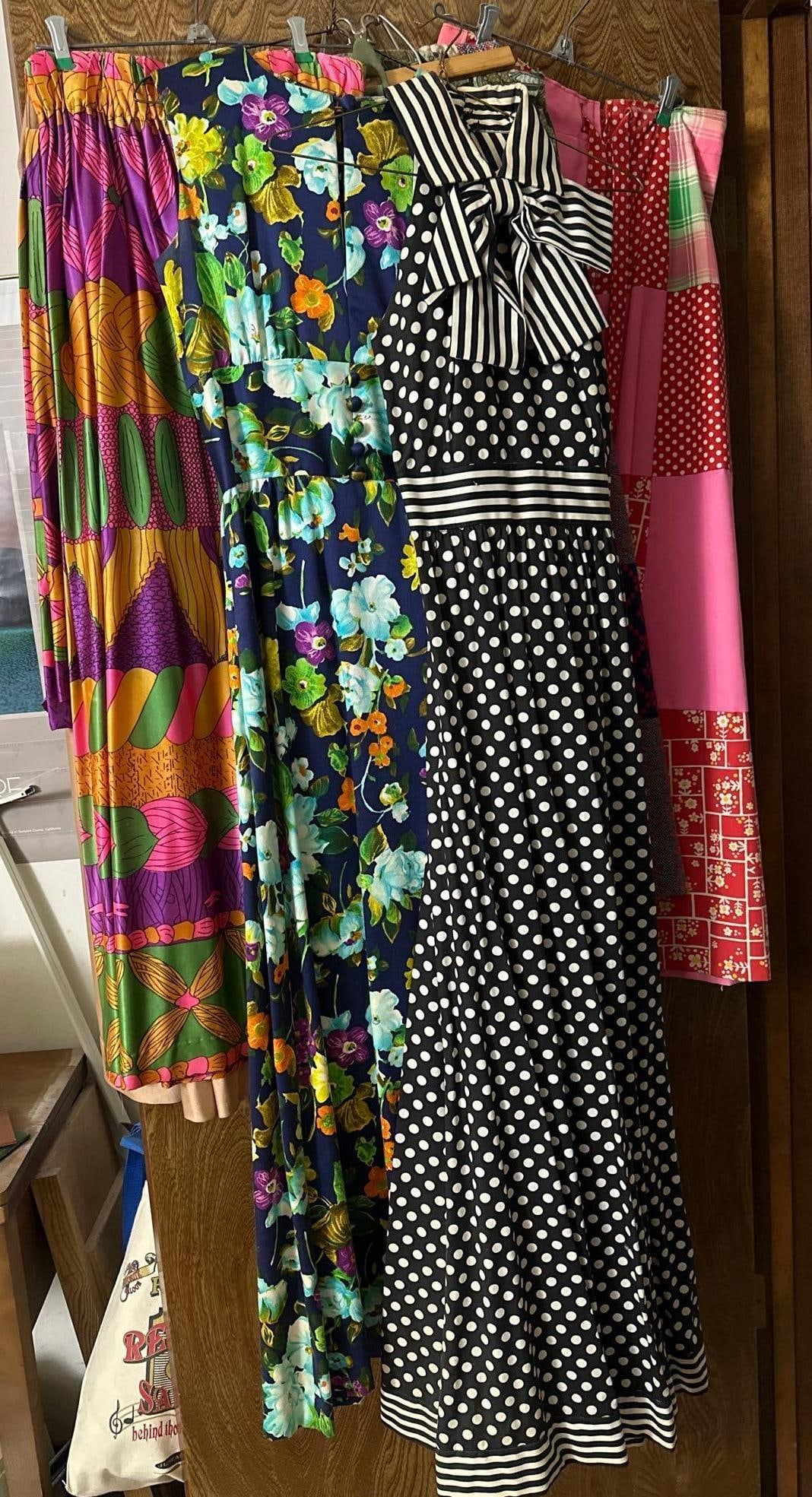 Lot Of Ladies Vintage Clothing, Most 1960'S, Including Victor Costa (1 of 10)
