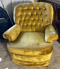 Mid Century Button Tufted Swivel Chair