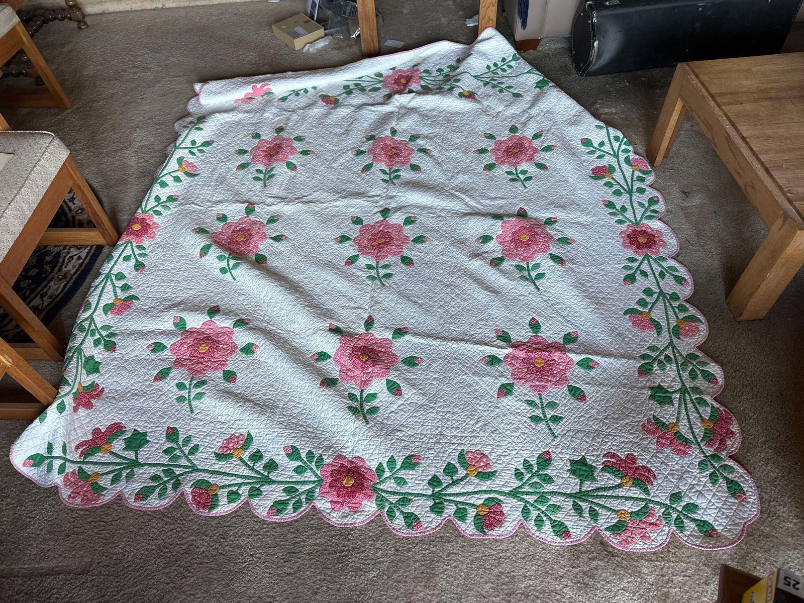 Vintage Floral Appliqué Quilt (1 of 4)