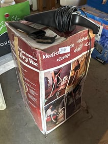 Shop Vac & Car Vac With Attachments
