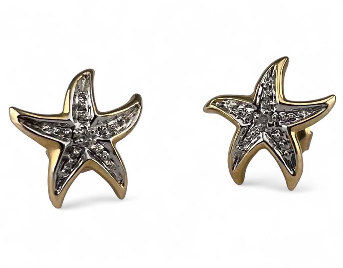 14K Diamond Starfish Earrings: 14K Diamond Starfish Earrings, 2.2g. Marked 585. Approximately 12.0 x 13.0mm. ALL CREDIT CARDS WILL BE MANUALLY VERIFIED PRIOR TO SHIPMENT.
