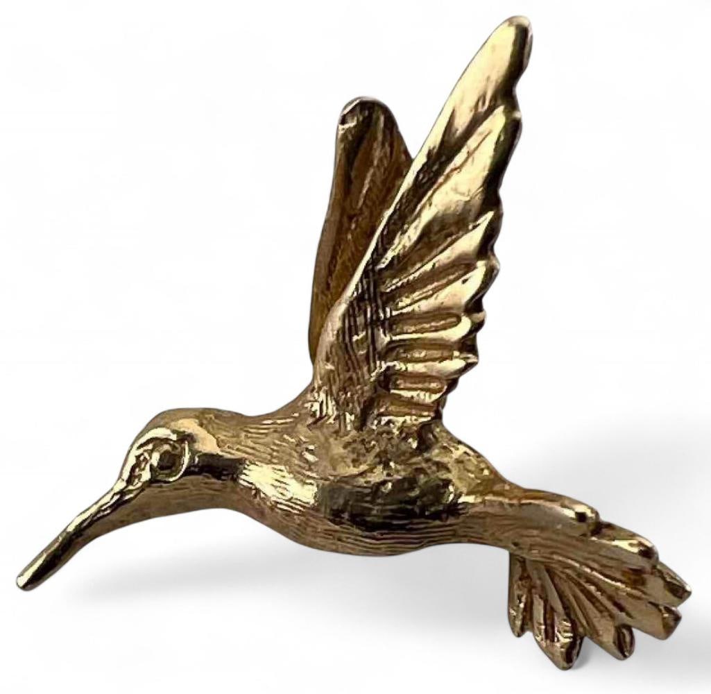 14K Hummingbird Pendant Or Charm: 14K Hummingbird Pendant Or Charm, 1.8g. Unmarked, tests as 14K. Approximately 18.6 x 20.2mm. ALL CREDIT CARDS WILL BE MANUALLY VERIFIED PRIOR TO SHIPMENT.
