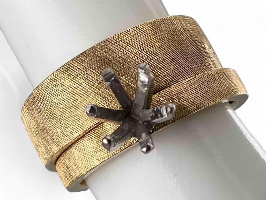 Mid Century 18K Wedding Ring Set (1 of 6)