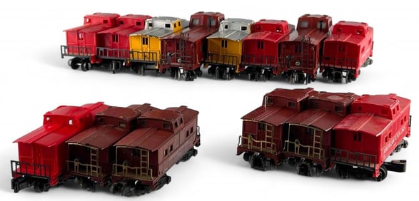 American Flyer S Gauge Caboose Cars Including No. 935 Deluxe Bay Window Caboose