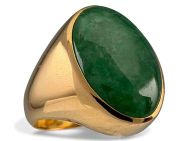 22K Apple Green Jade Ring
