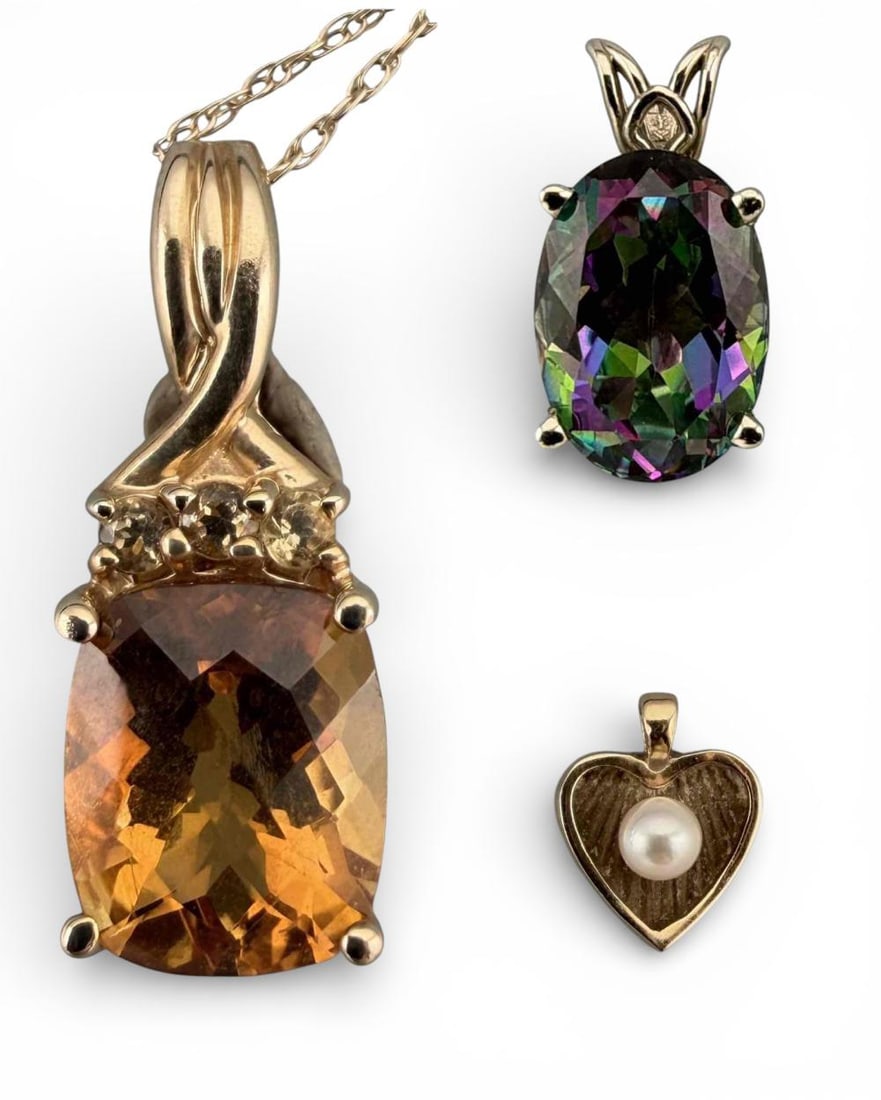 Grouping Of Gem Set Gold Jewelry (1 of 11)